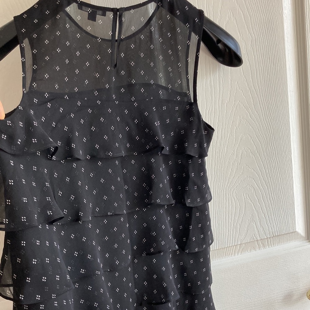 Theory  NWOT silk chiffon sleeveless blouse. Size S.